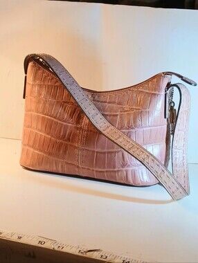 Fossil Soho Girl Croc-Embissed Pink Leather Struchured Shoulder Bag